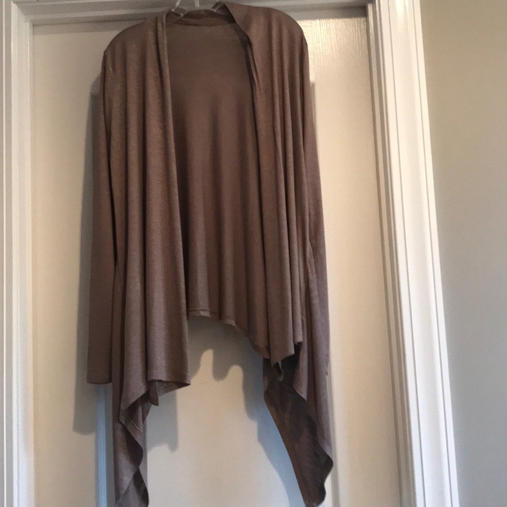 Tan Long “Sweater”